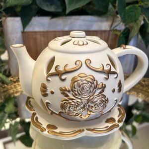 Elegant Cream and Gold Teapot tea light holder decor